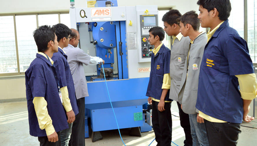 Sandip Polytechnic Nashik Laboratory (Mechanical Department) photo 7